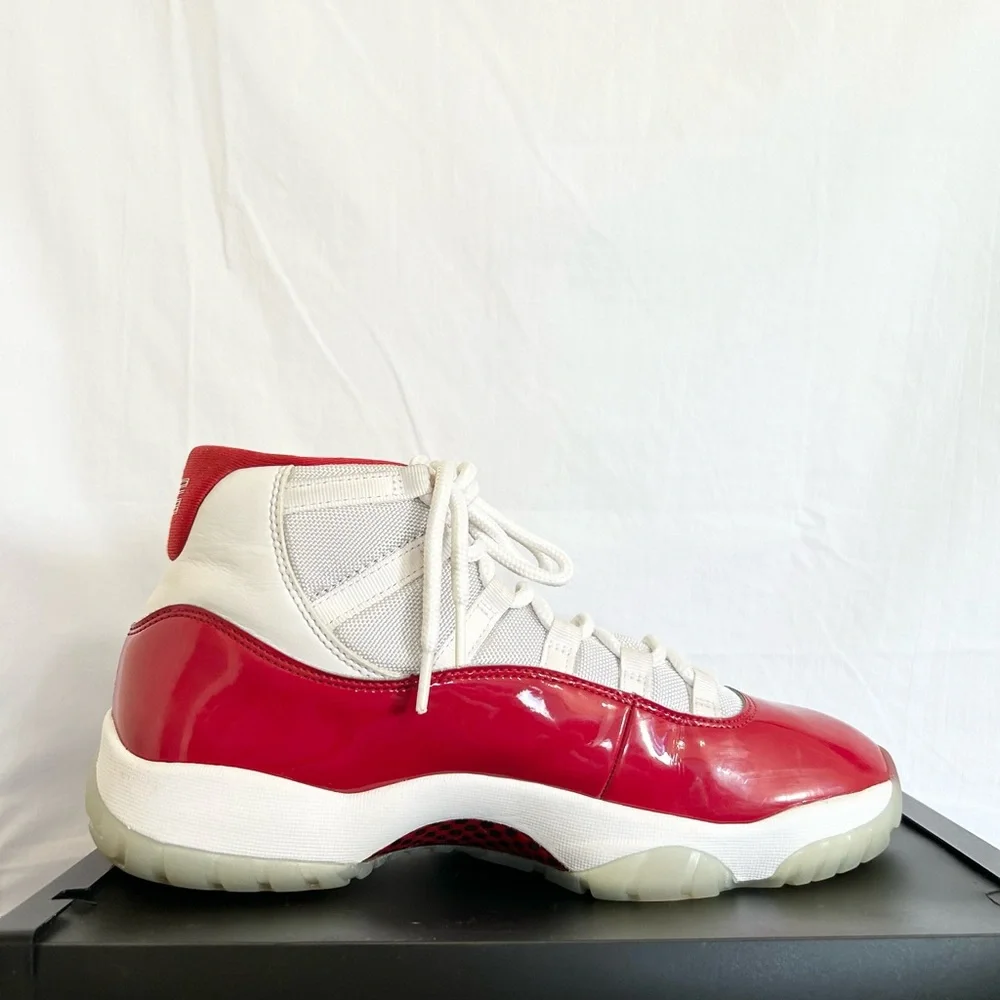 AUTHENTIC Jordan 11 Retro Cherry size 10.5 CT8012-116 2022 PRE-OWNED